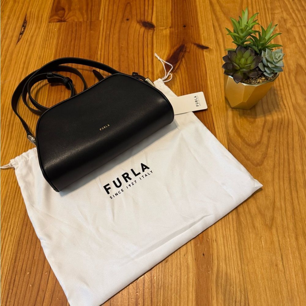 FURLA Vitello Sidney Goccia Crossbody Shoulder Bag Purse Black NWT Dust Bag